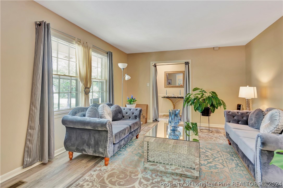 296 Robin Road Lumberton, NC 28358 - Photo 4 of 25 Gallery Image 4