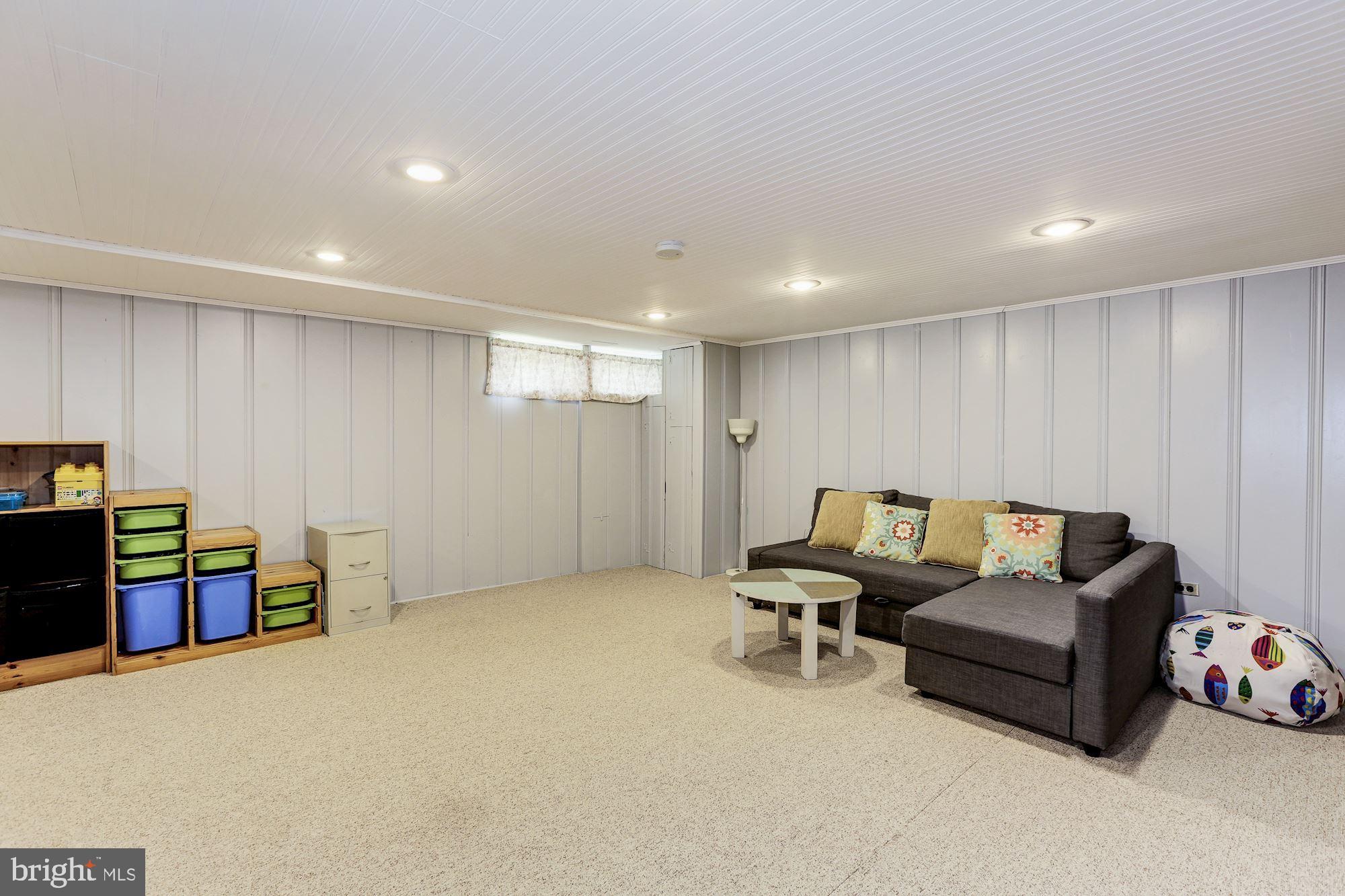 1871 Edgewood Road Towson, MD 21286 - Photo 22 of 31 Family Room