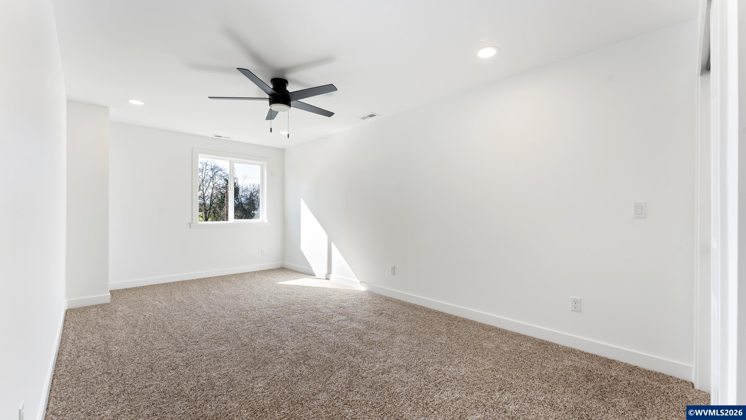 141 Northeast D Street Willamina, OR 97396 - Photo 31 of 47