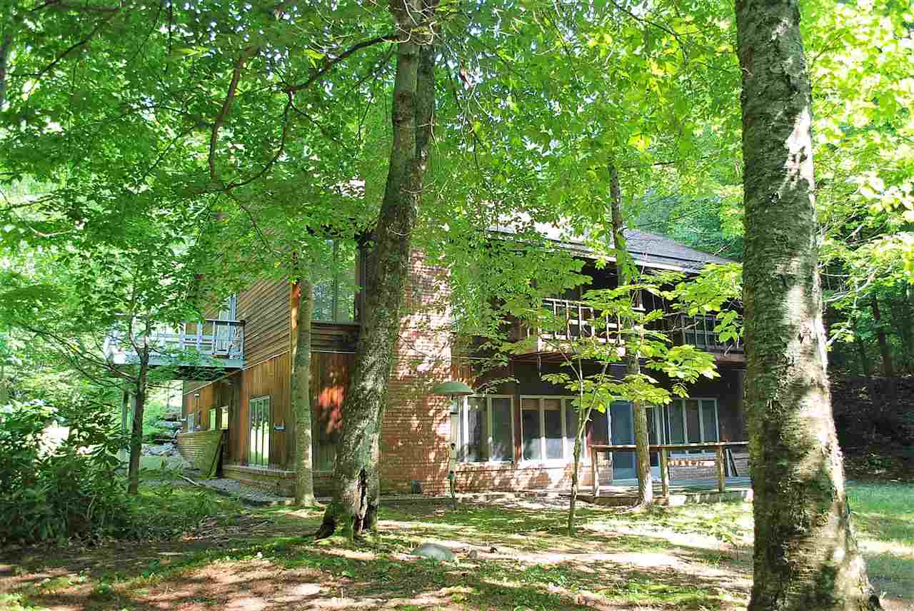 89 Grand Hollow Road Warren, VT 05674 - Photo 2 of 34 Gallery Image 2