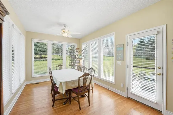 $849,000 | 1019 Southwest Coachlight Court, Lee's Summit, MO 64081