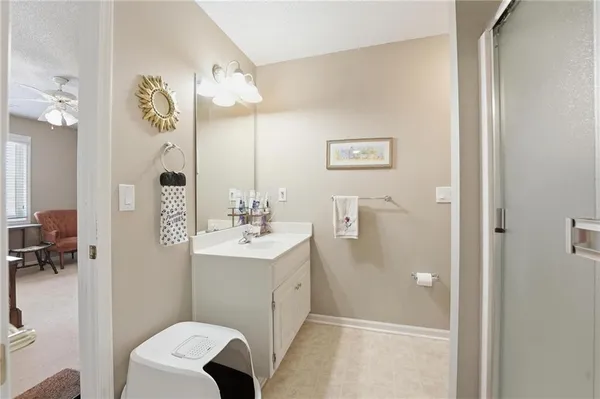 $849,000 | 1019 Southwest Coachlight Court, Lee's Summit, MO 64081