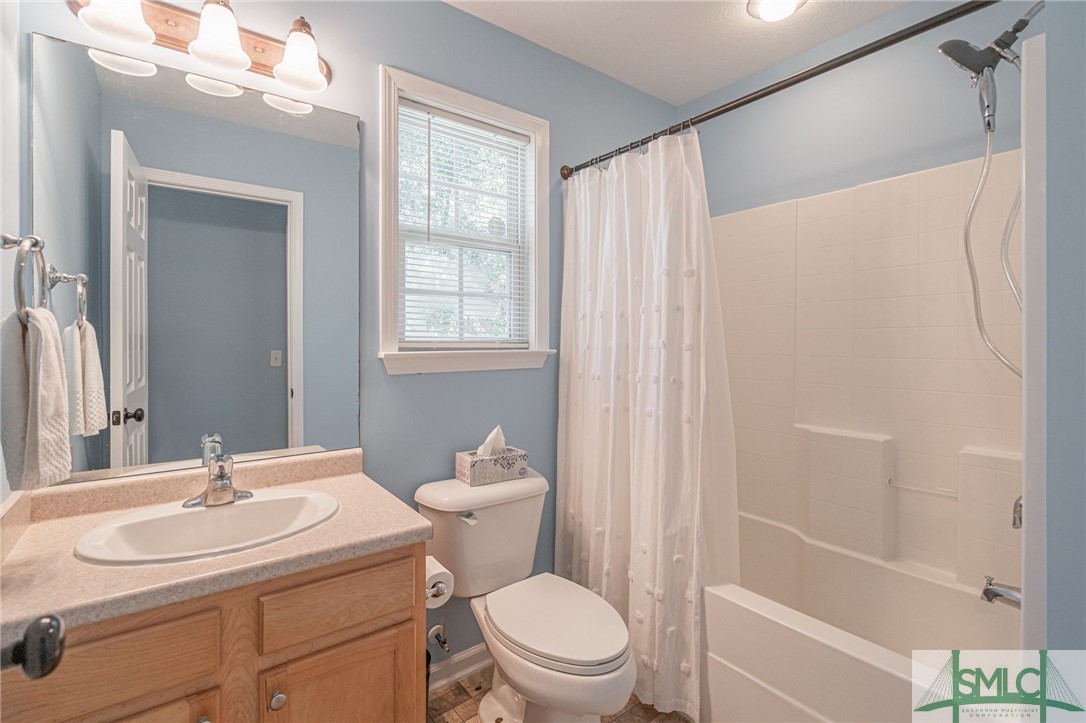 128 Ridgecrest Drive Rincon, GA 31326 - Photo 30 of 41 Hall bathroom