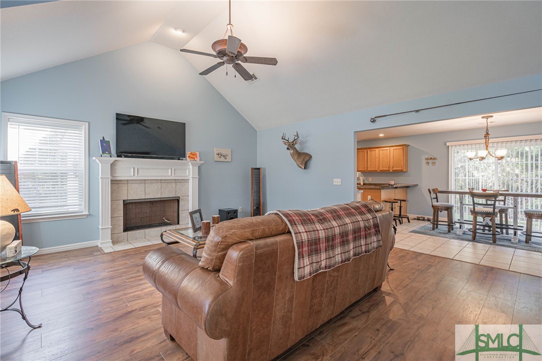 128 Ridgecrest Drive Rincon, GA 31326 - Photo 5 of 41 Great room