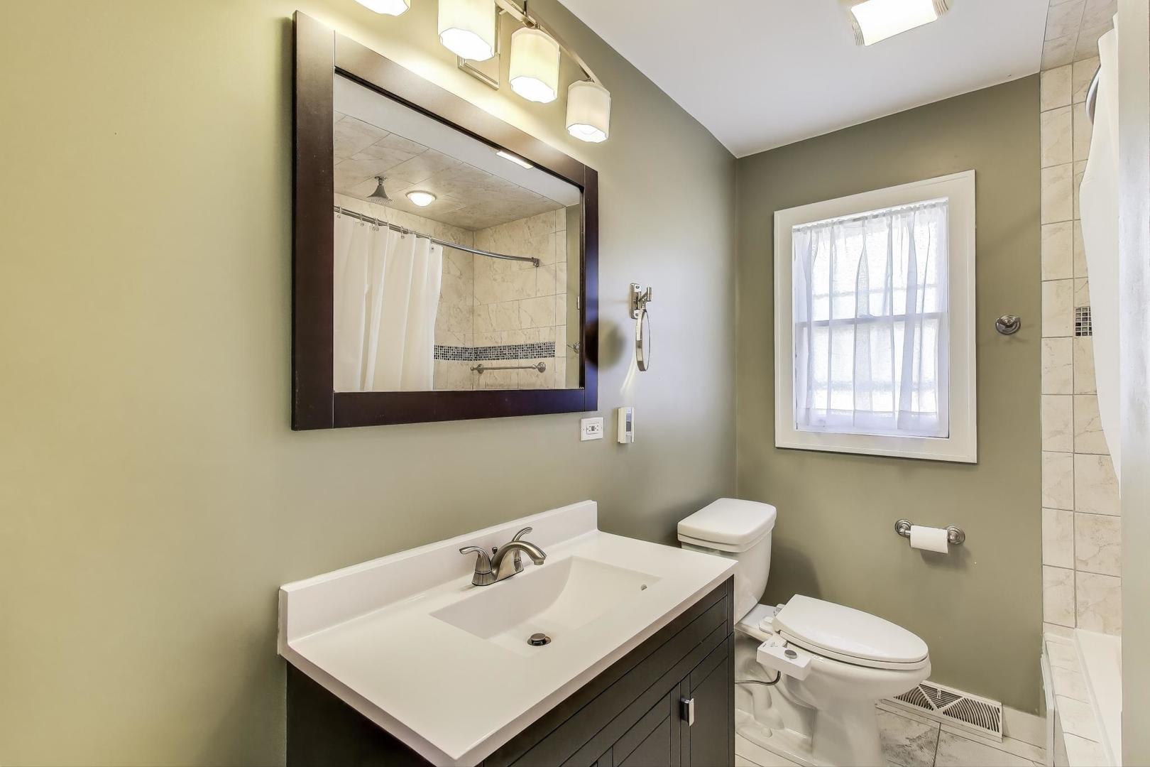 409 South Western Avenue Park Ridge, IL 60068 - Photo 16 of 38 Gallery Image 16