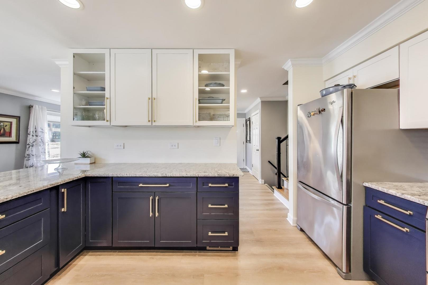 409 South Western Avenue Park Ridge, IL 60068 - Photo 7 of 38 Gallery Image 7