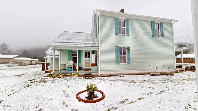 $335,000 | 212 Main Street, Roan Mountain, TN 37687