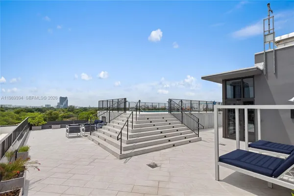 $7,200 | 3156 Southwest 27th Avenue, Unit 202, Miami, FL 33133