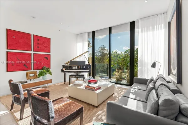 $7,200 | 3156 Southwest 27th Avenue, Unit 202, Miami, FL 33133