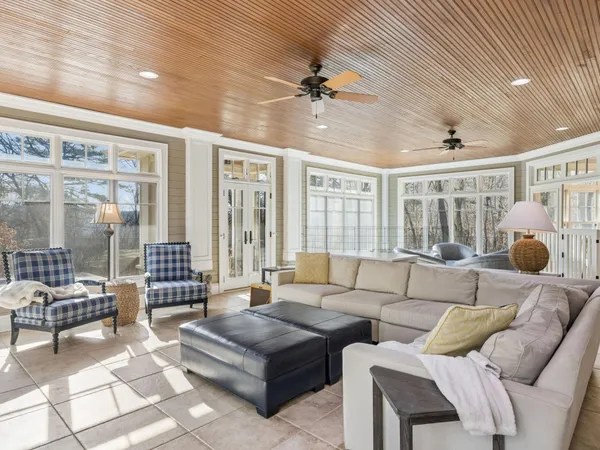 $2,400,000 | 12545 Arcola Trail North, Stillwater, MN 55082