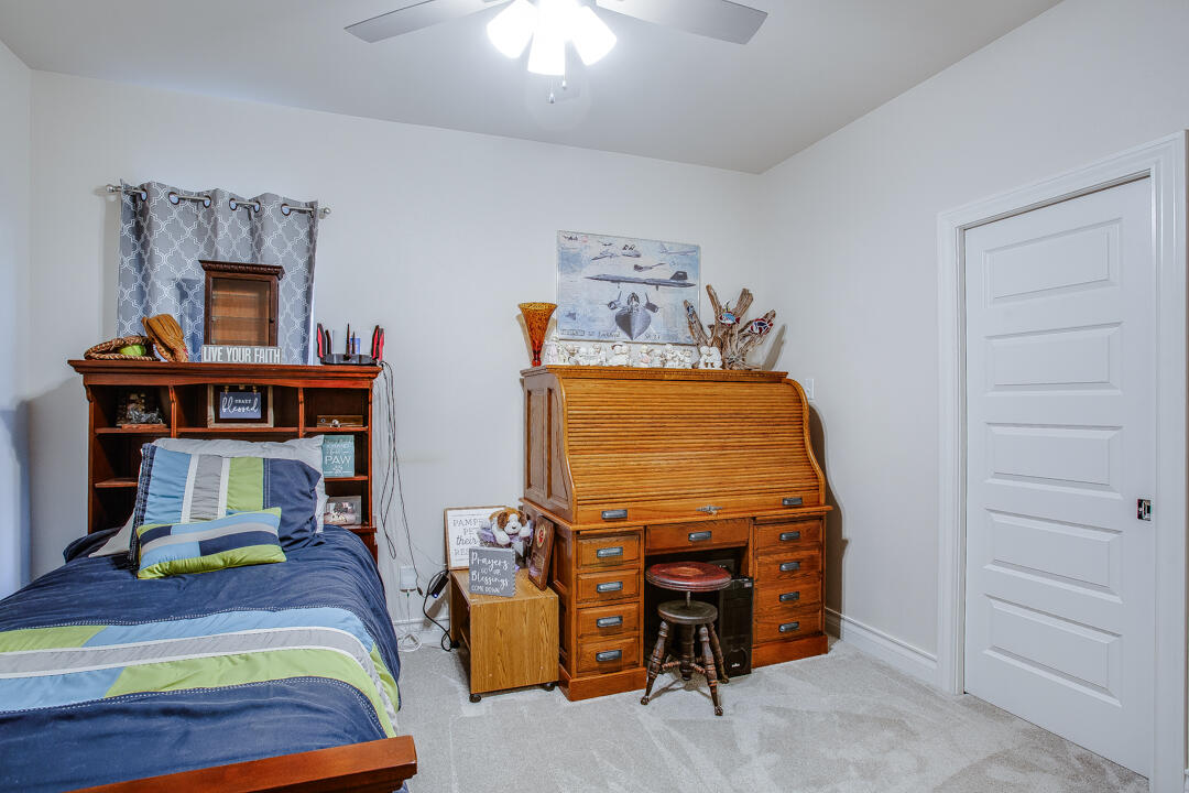 5701 119th Street Lubbock, TX 79424 - Photo 17 of 22 a room with furniture and a table