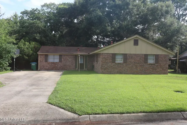 $149,000 | 2807 Pinewood Avenue, Pascagoula, MS 39567