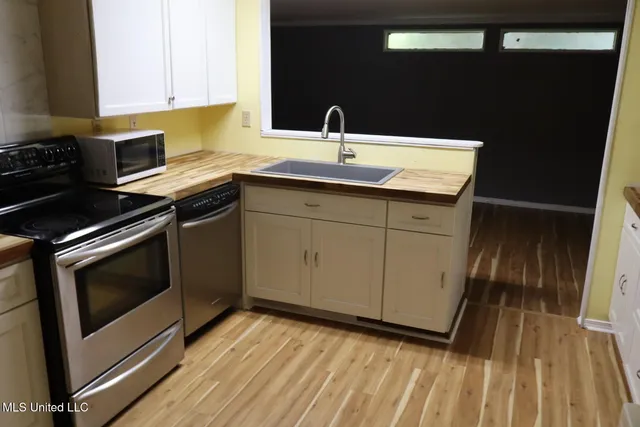 $149,000 | 2807 Pinewood Avenue, Pascagoula, MS 39567