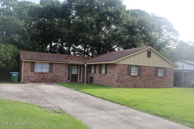 $149,000 | 2807 Pinewood Avenue, Pascagoula, MS 39567