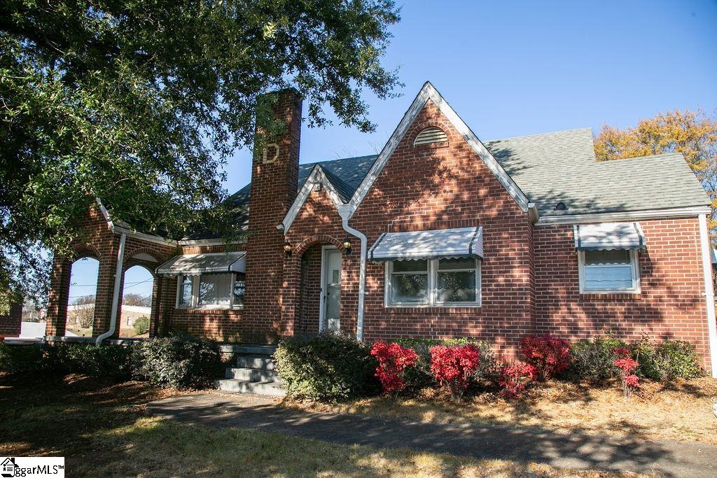 201 State Park Road Greenville, SC 29609 - Photo 1 of 35 Gallery Image 1