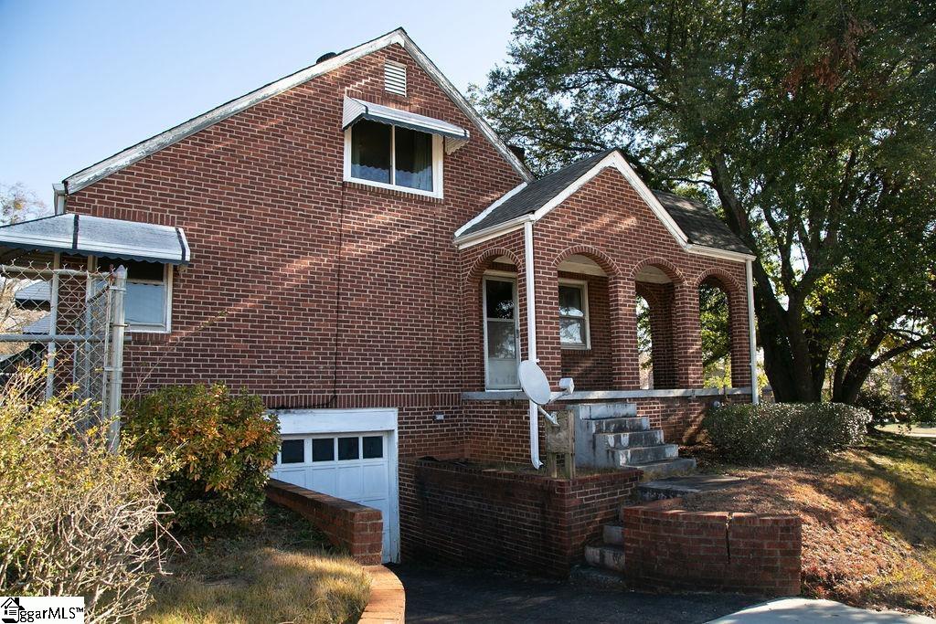 201 State Park Road Greenville, SC 29609 - Photo 31 of 35 Gallery Image 31