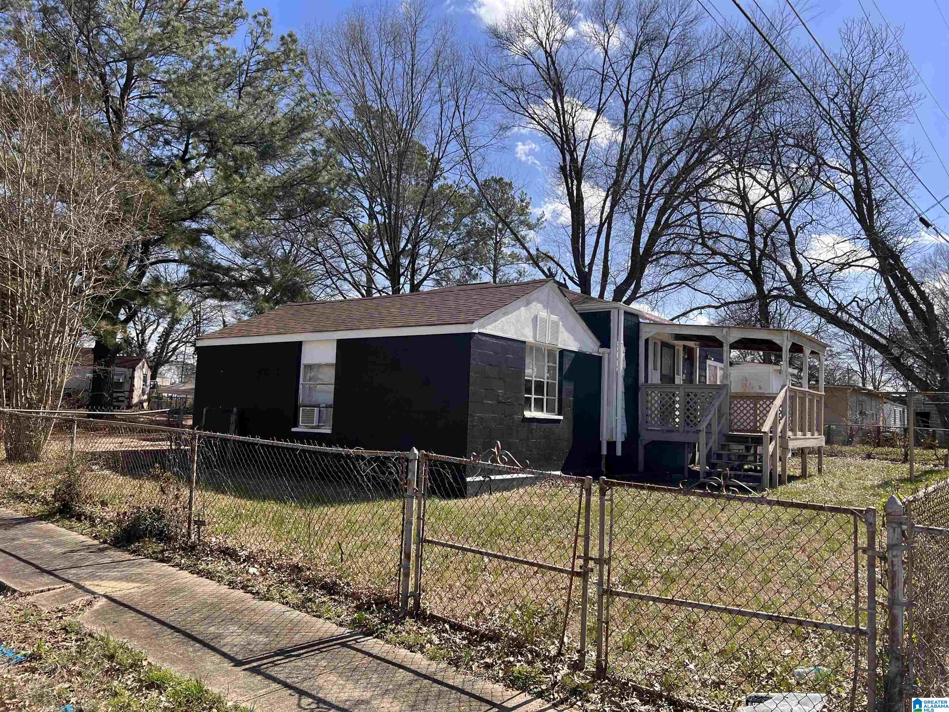 324 Southwest 21st Street Birmingham, AL 35211 - Photo 4 of 8