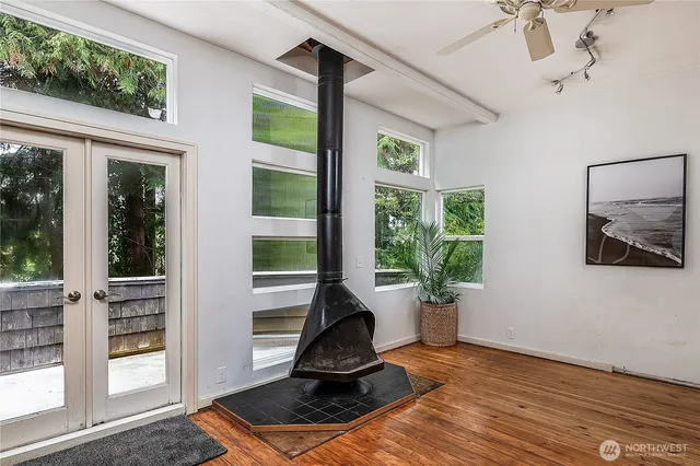 $705,000 | 9521 25th Avenue Northwest, Seattle, WA 98117