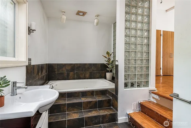 $705,000 | 9521 25th Avenue Northwest, Seattle, WA 98117