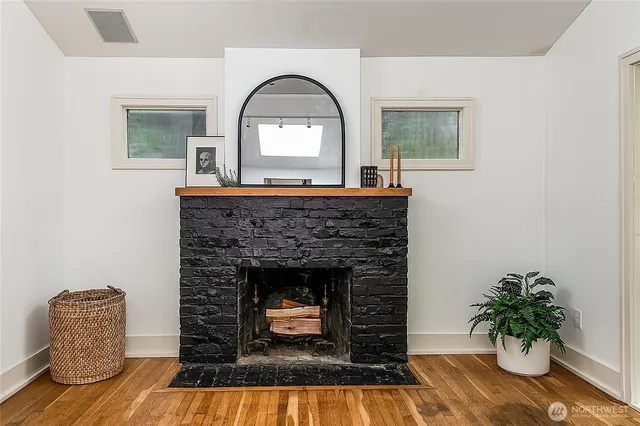 $705,000 | 9521 25th Avenue Northwest, Seattle, WA 98117