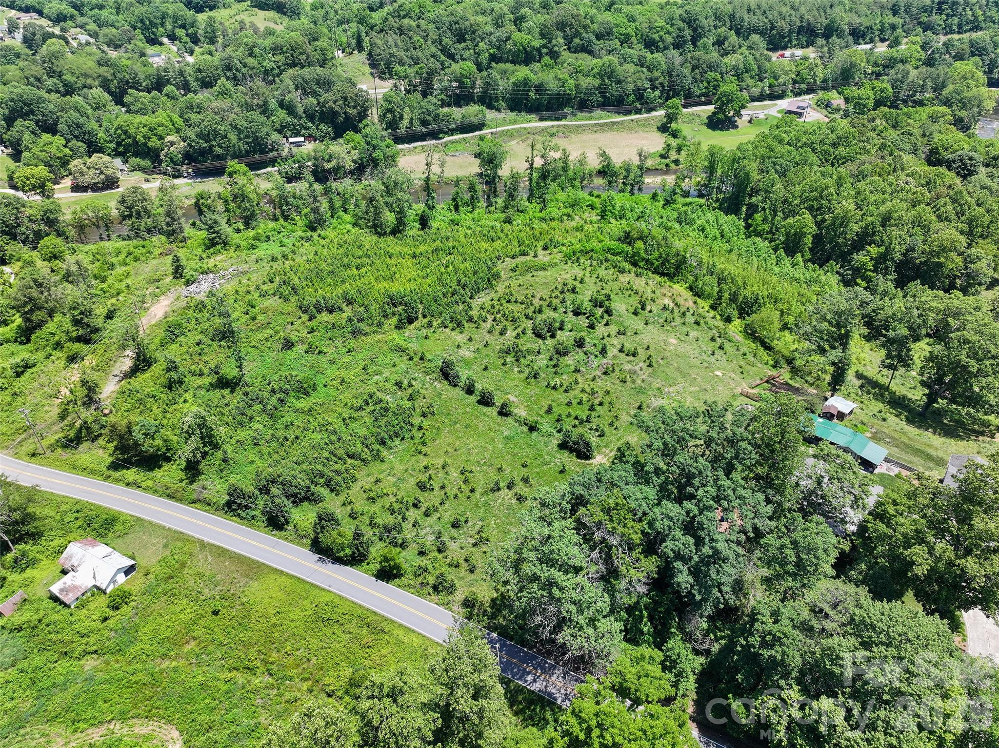 347 Richland Creek Road Clyde, NC 28721 - Photo 11 of 46