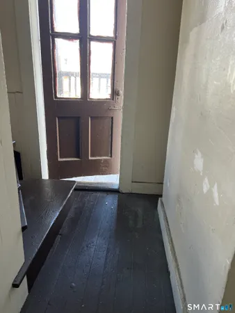 $2,300 | 104 Mather Street, Hartford, CT 06120