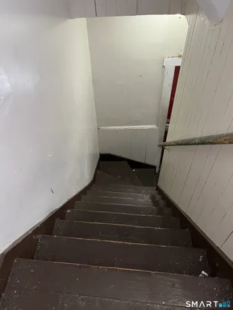 $2,300 | 104 Mather Street, Hartford, CT 06120