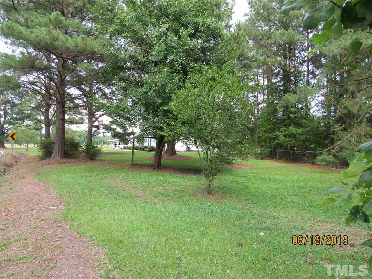 707 Old Hamilton Road Dunn, NC 28334 - Photo 4 of 24 Gallery Image 4
