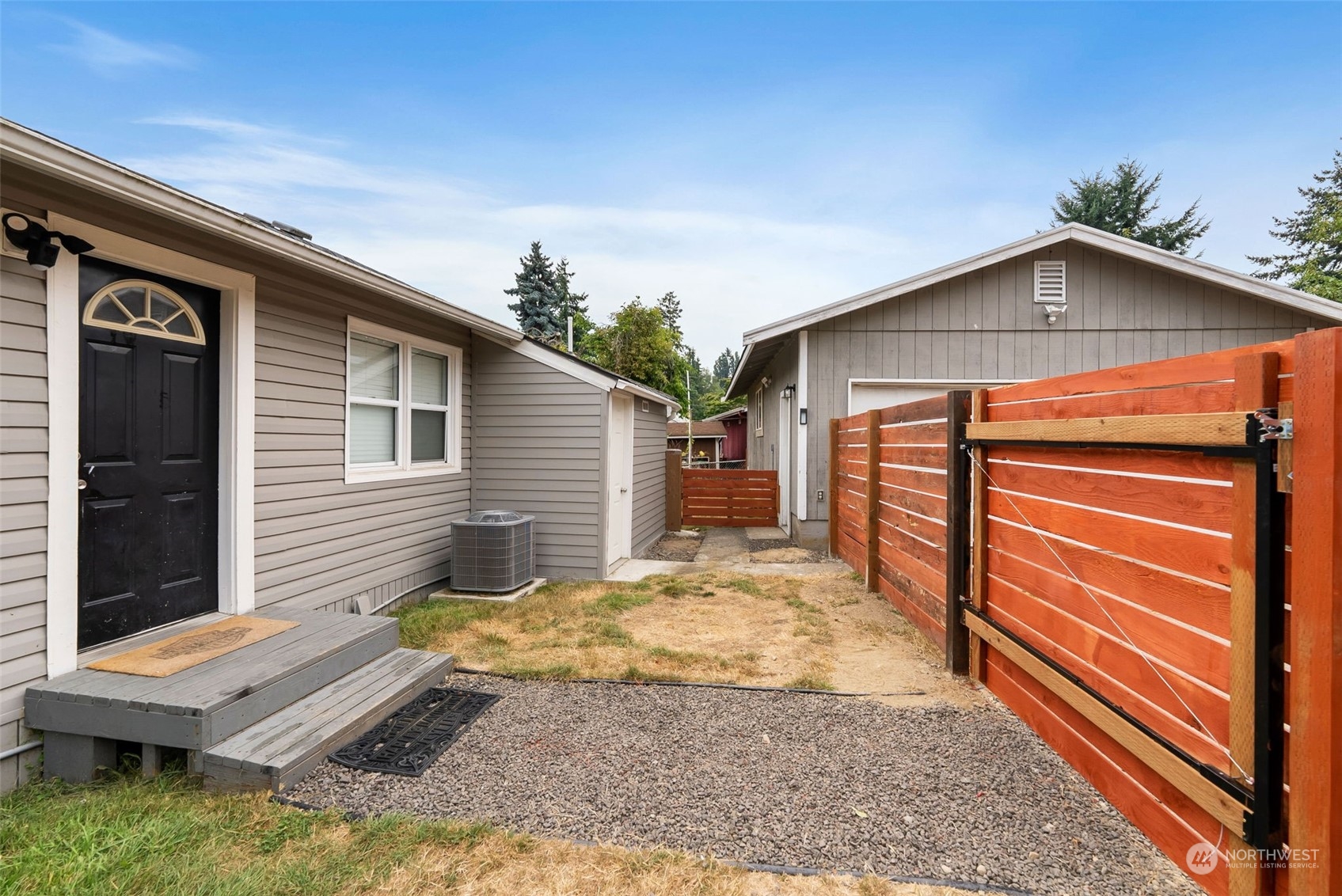 2711 Maple Street Bremerton, WA 98310 - Photo 22 of 23 a view of backyard of house