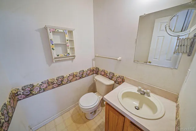 $739,000 | 22 Wright Road, Manorville, NY 11949