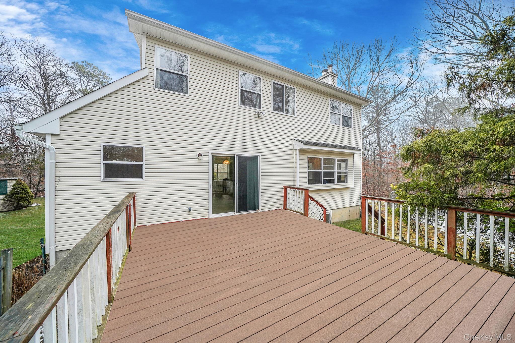 22 Wright Road Manorville, NY 11949 - Photo 33 of 47