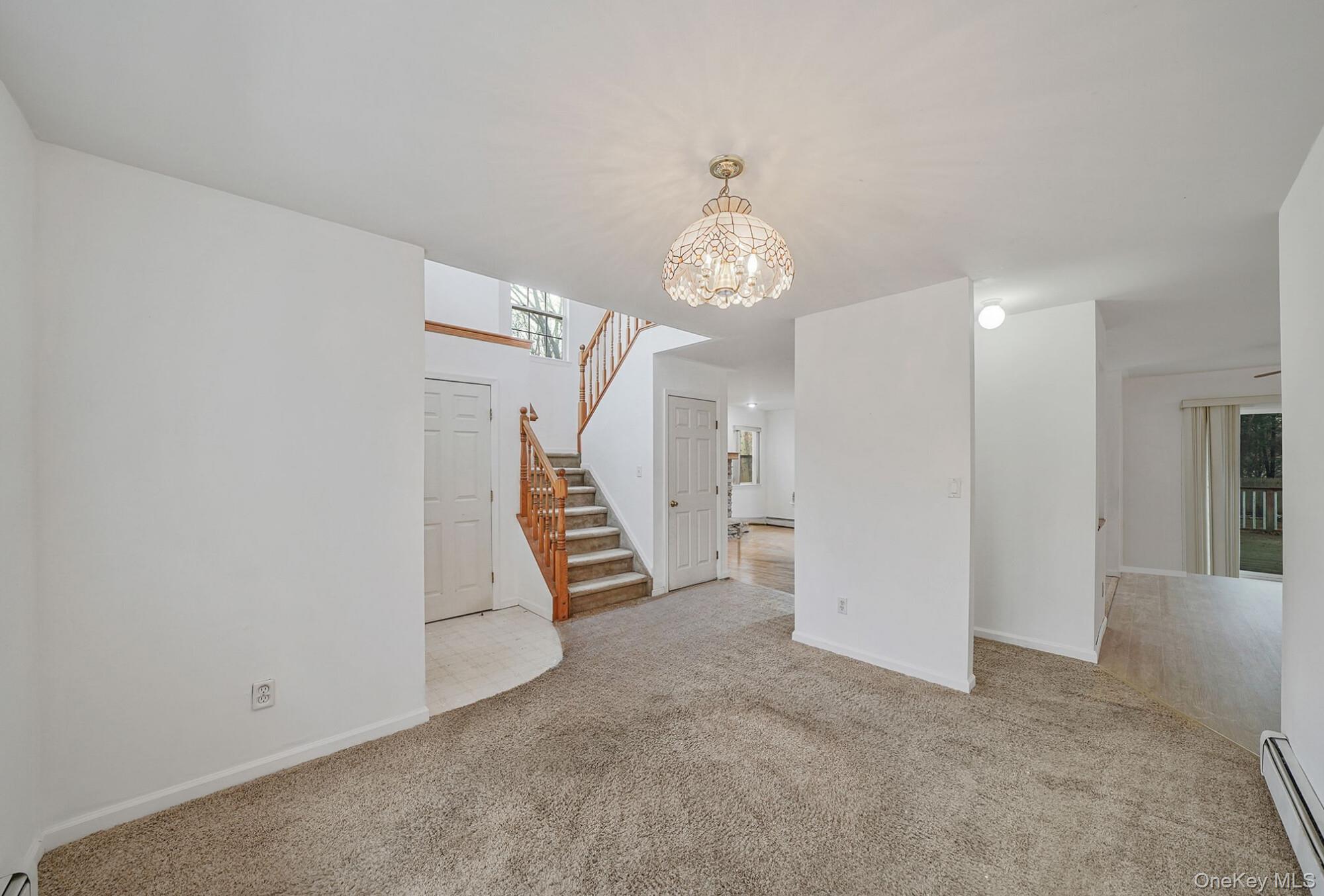 22 Wright Road Manorville, NY 11949 - Photo 5 of 47