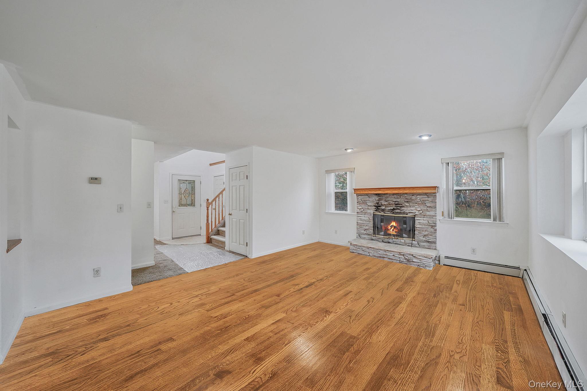 22 Wright Road Manorville, NY 11949 - Photo 8 of 47