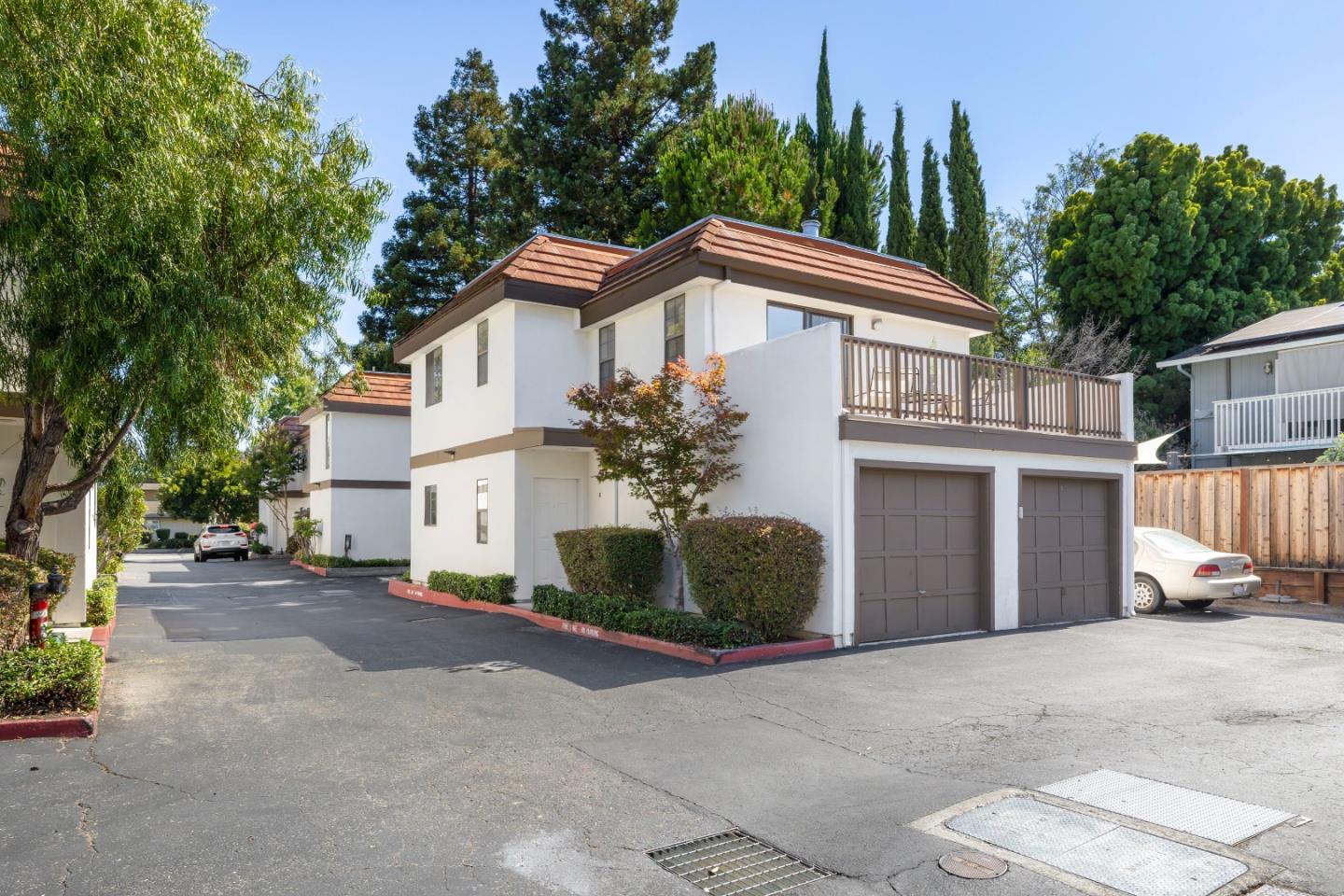 101 East Middlefield Road, Unit 5 Mountain View, CA 94043 - Photo 3 of 24 Gallery Image 3