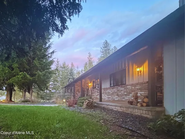 $1,075,000 | 1996 East Lancaster Road, Hayden, ID 83835