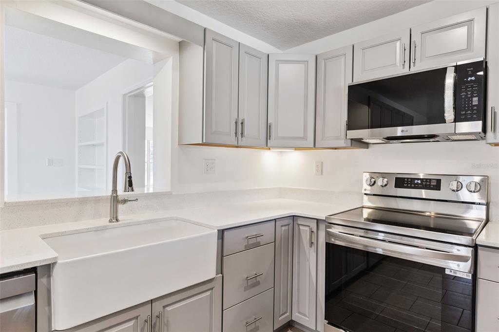 4432 Marion County Road Weirsdale, FL 32195 - Photo 11 of 72