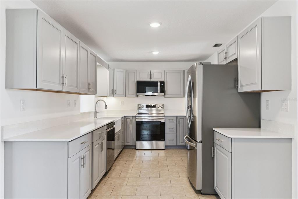 4432 Marion County Road Weirsdale, FL 32195 - Photo 9 of 72