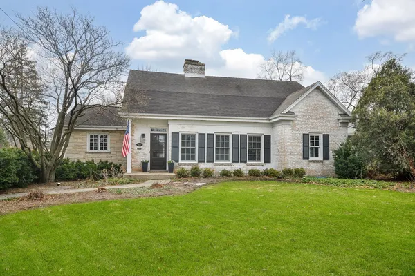 $820,000 | 822 East Liberty Drive, Wheaton, IL 60187