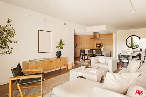 $1,300,000 | 1755 Ocean Avenue, Unit 308, Santa Monica, CA 90401