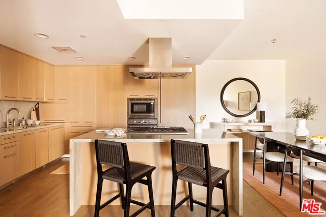 $1,300,000 | 1755 Ocean Avenue, Unit 308, Santa Monica, CA 90401