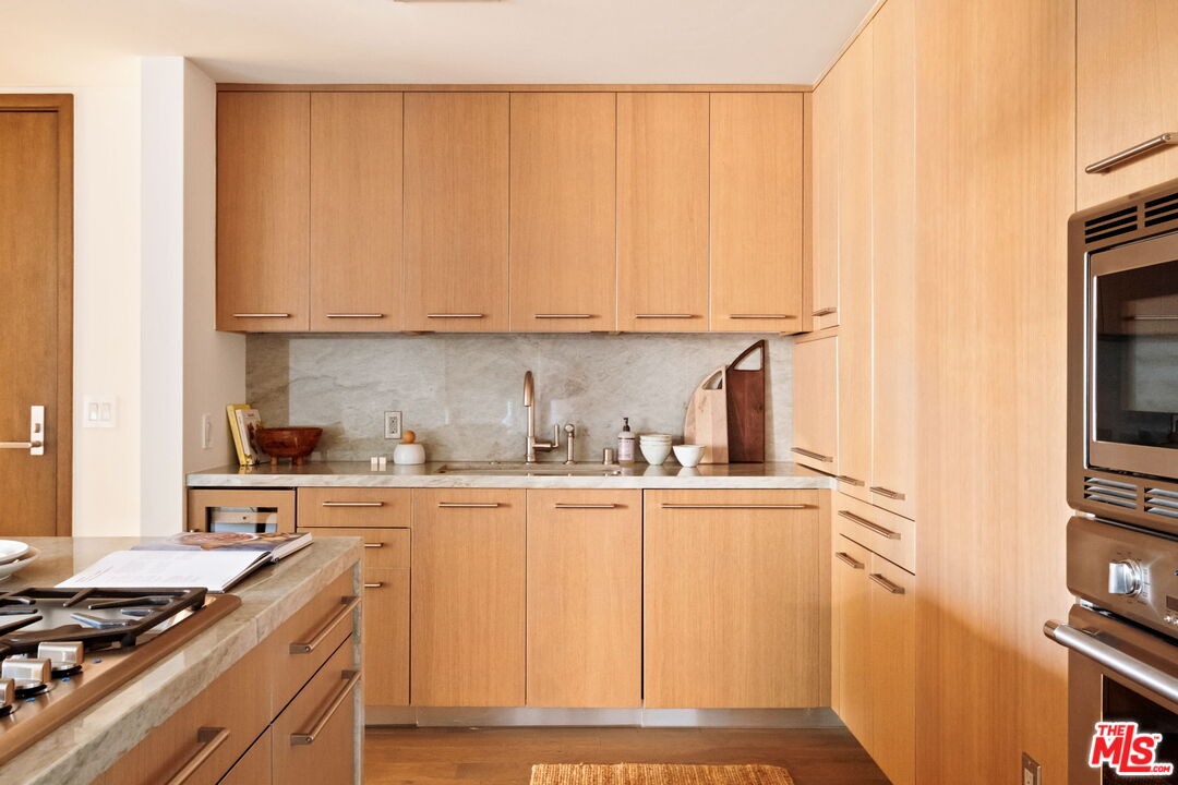 1755 Ocean Avenue, Unit 308 Santa Monica, CA 90401 - Photo 8 of 31