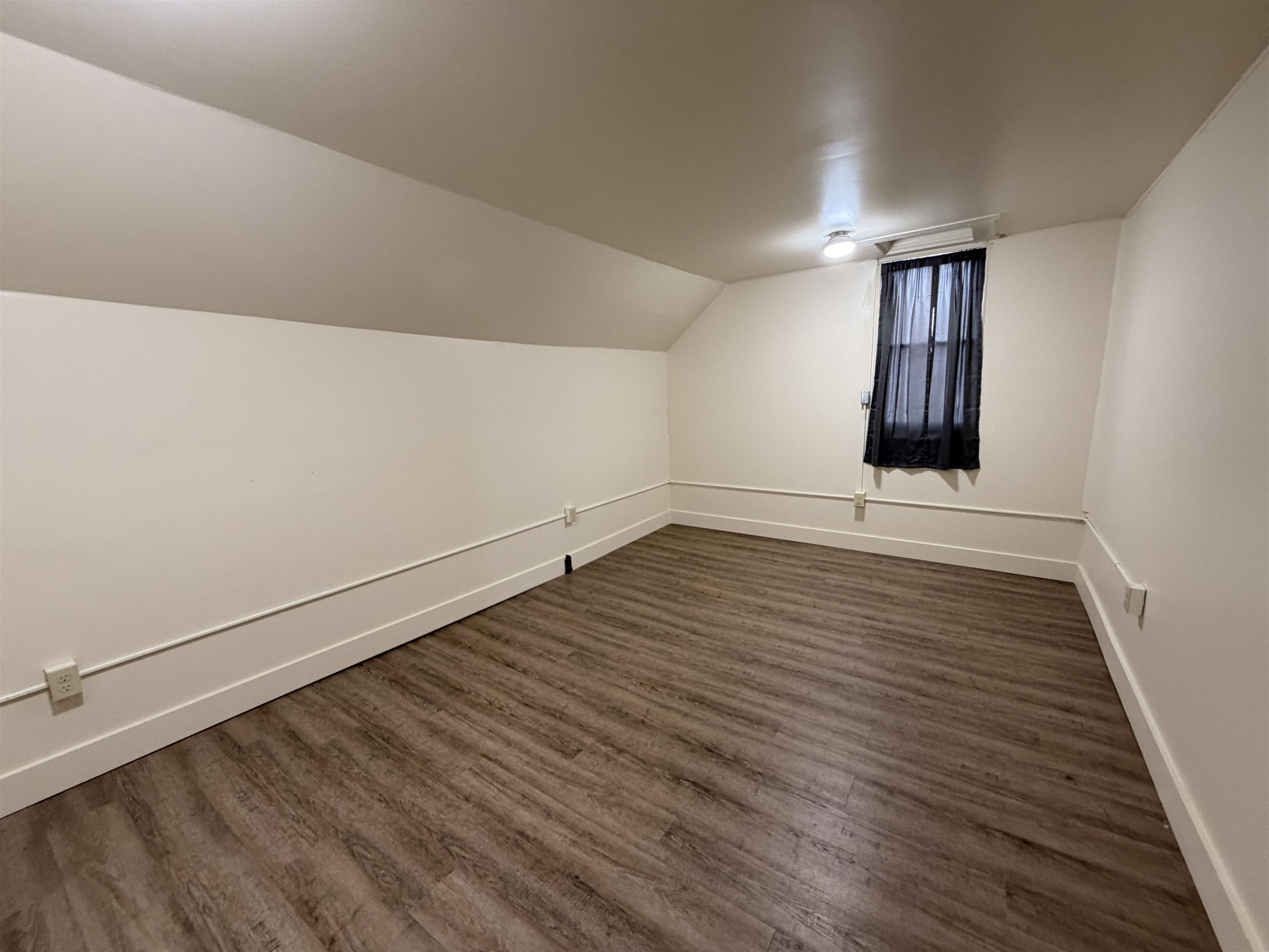2 Plain Street Barre, VT 05641 - Photo 8 of 14