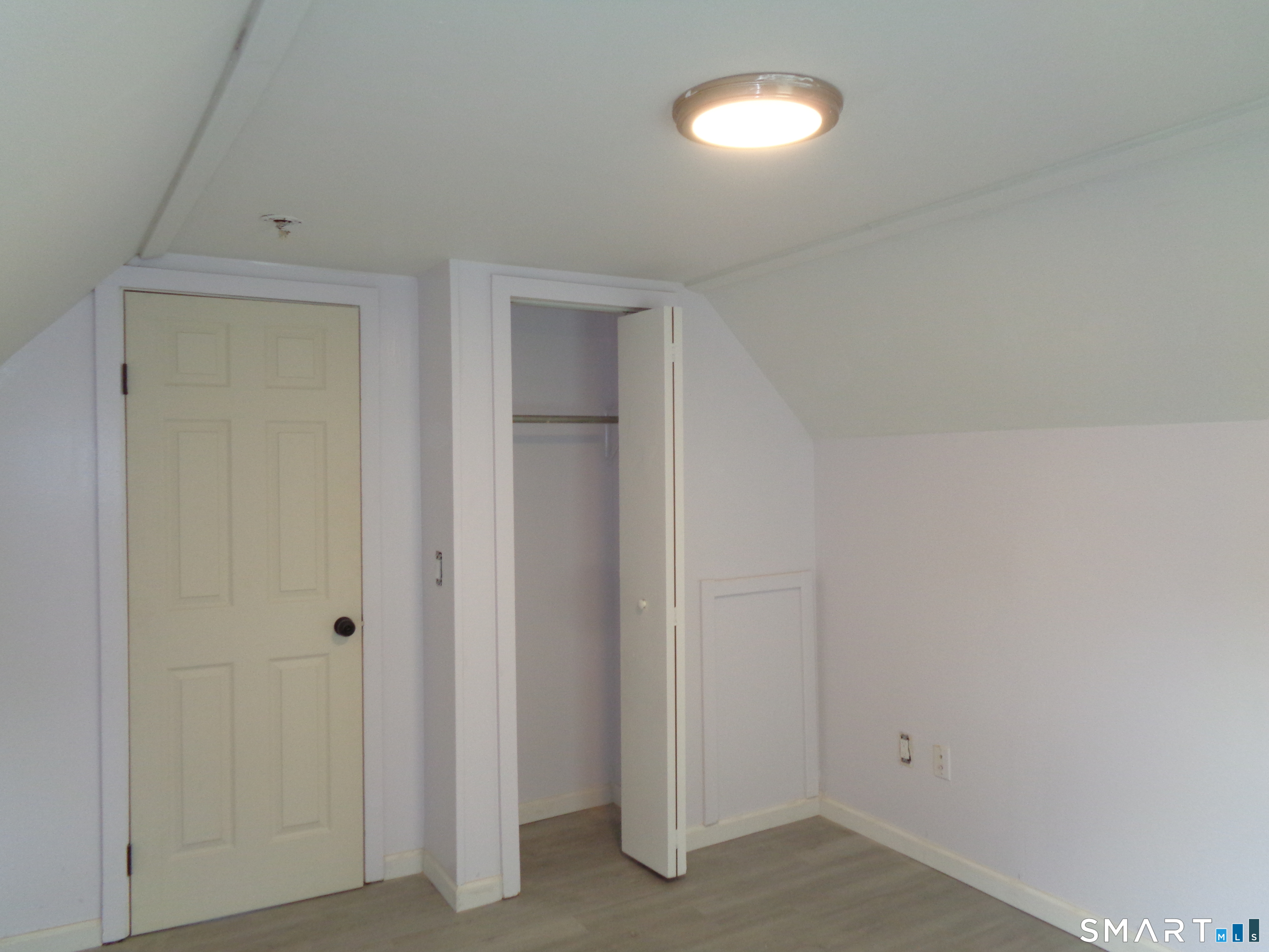 92 Smith Street Derby, CT 06418 - Photo 20 of 27