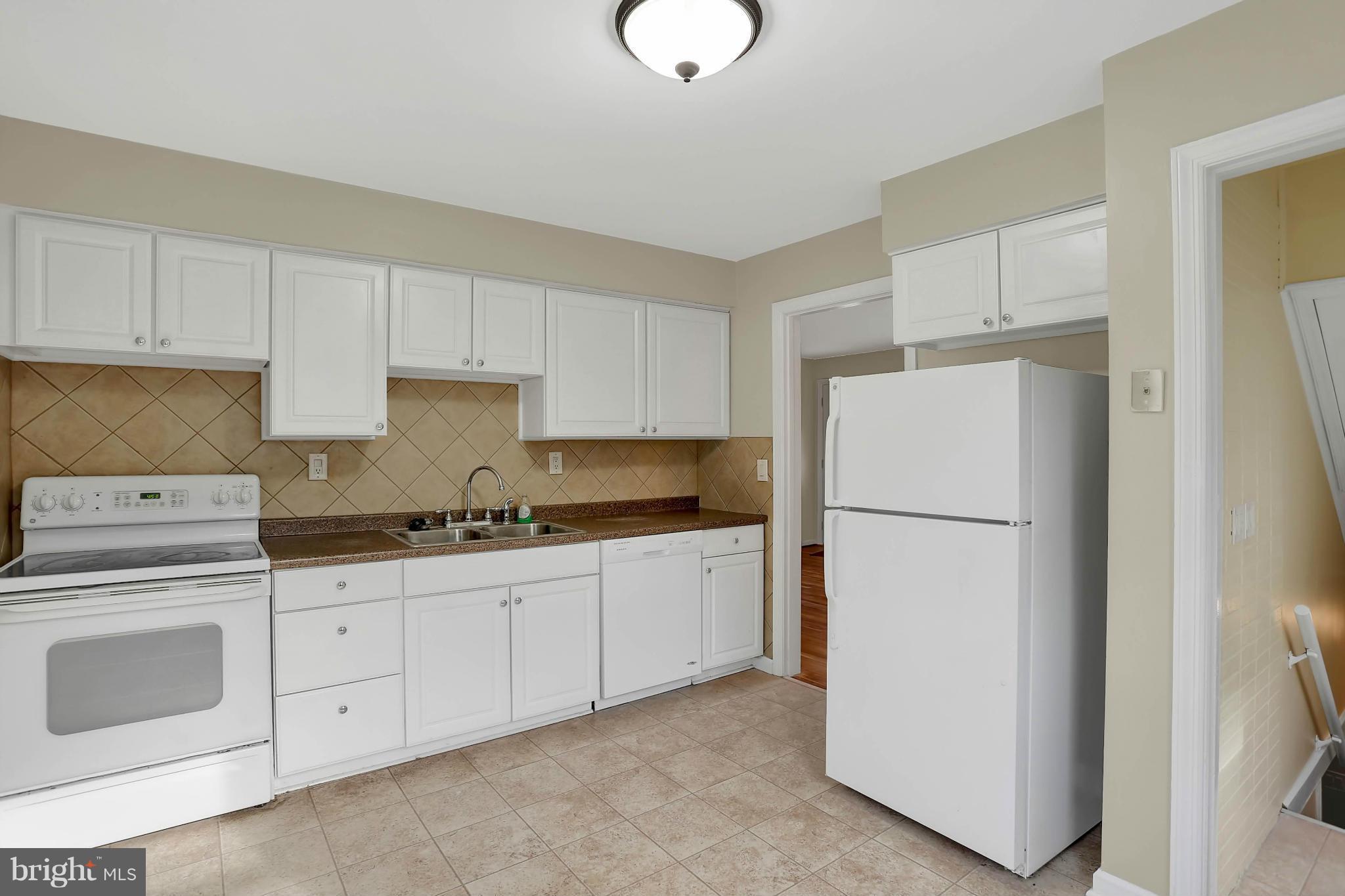 4904 Niagara Road College Park, MD 20740 - Photo 7 of 28 Kitchen
