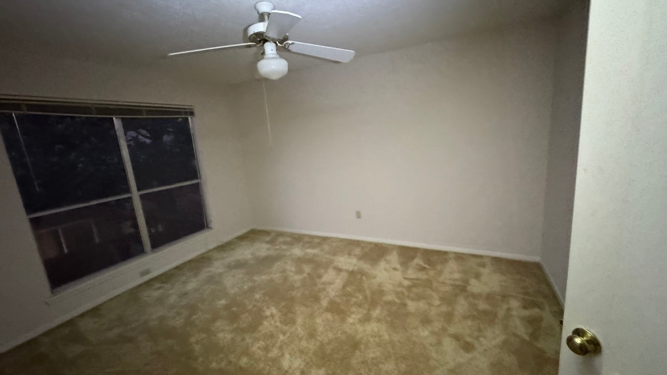 2162 Paso Rello Drive Houston, TX 77077 - Photo 24 of 32 an empty room with a empty space