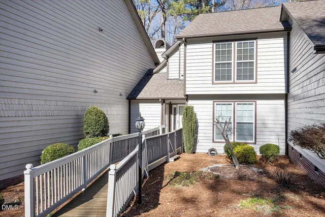 $285,000 | 5305 Oliver Court, Clayton, NC 27520