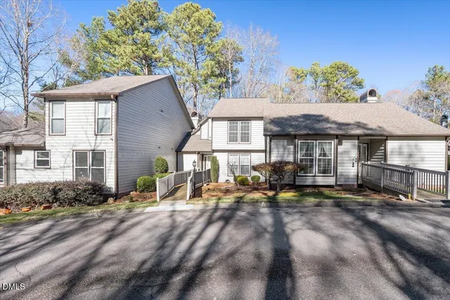 $285,000 | 5305 Oliver Court, Clayton, NC 27520