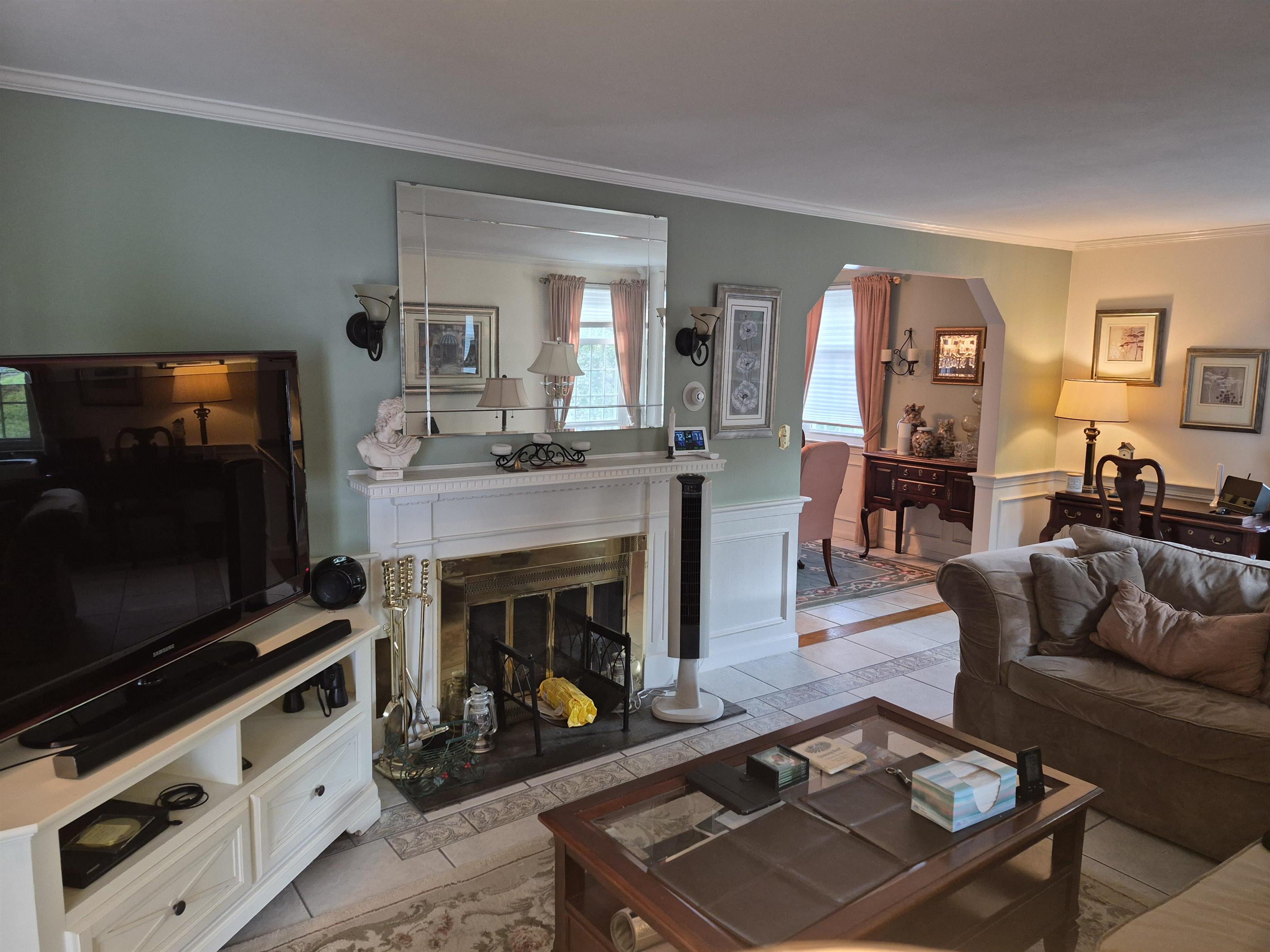 20 Shelburne Road Nashua, NH 03063 - Photo 10 of 41