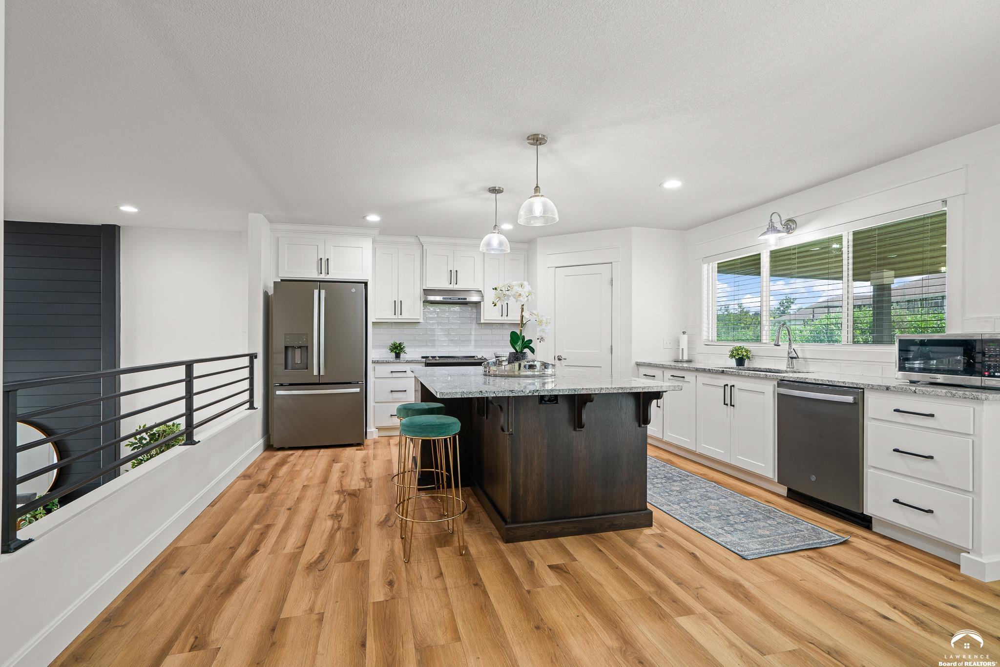 5511 Southwest Timber Ridge Lane Topeka, KS 66610 - Photo 15 of 50