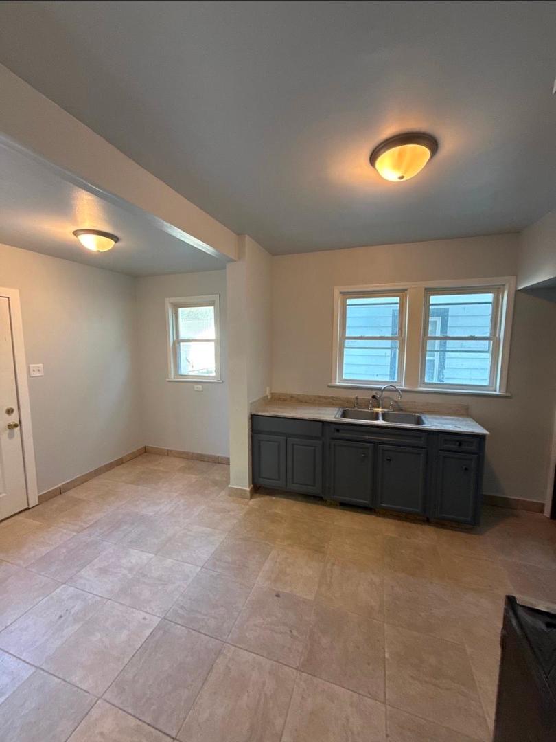 1218 South State Avenue Freeport, IL 61032 - Photo 7 of 13